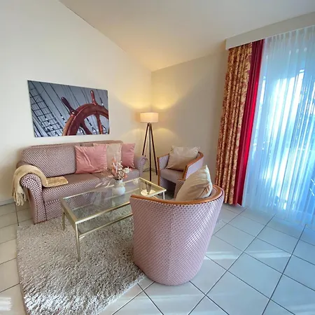 Residenz Bleichroeder - Ferienwohnung Antoinette Apartamento *